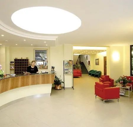 Hotel Maria Nella 3*